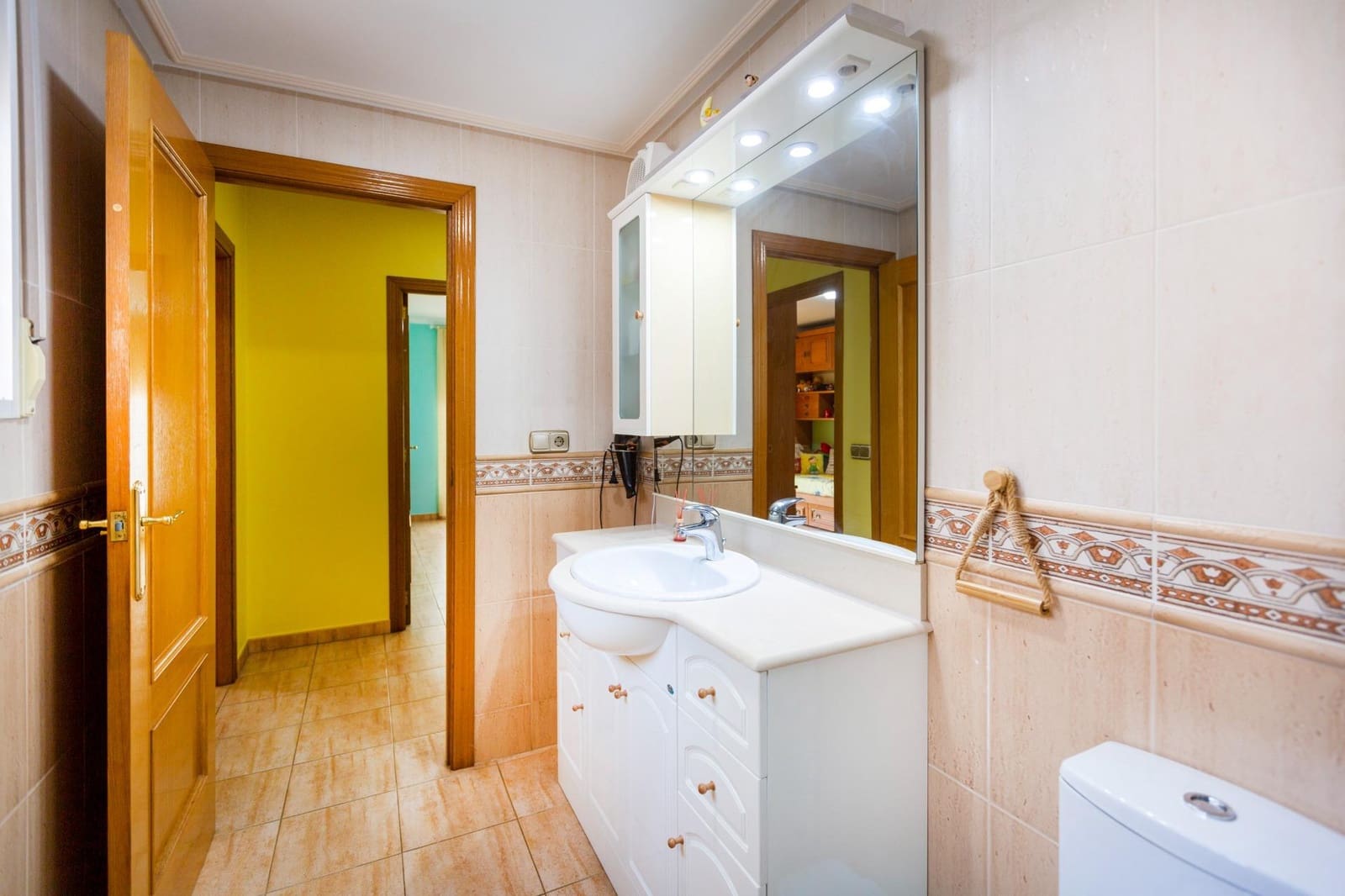 4 Zimmer Haus zu verkaufen in Manuel mit Garage - 280.000 € (Ref: 9414104)