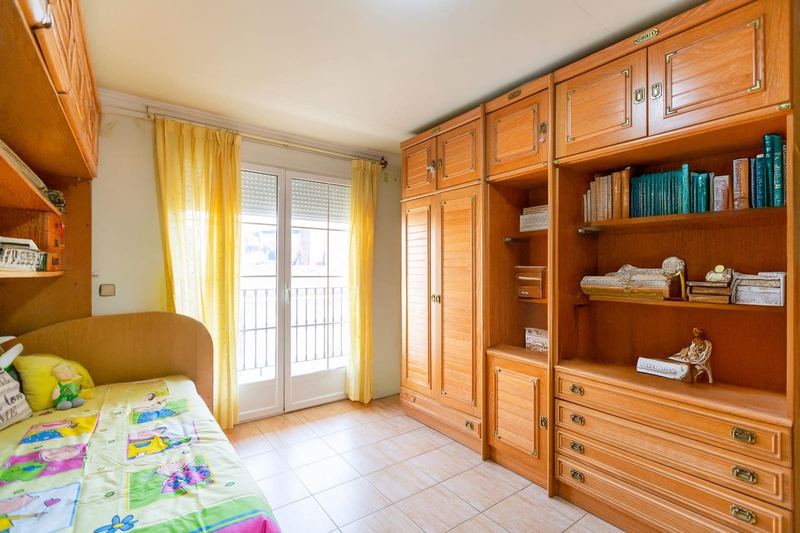 4 Zimmer Haus zu verkaufen in Manuel mit Garage - 280.000 € (Ref: 9414104)