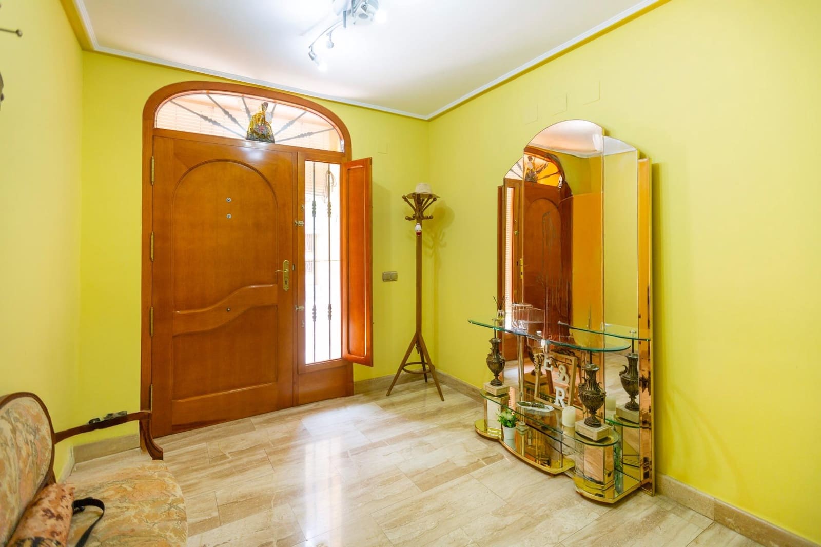 4 Zimmer Haus zu verkaufen in Manuel mit Garage - 280.000 € (Ref: 9414104)