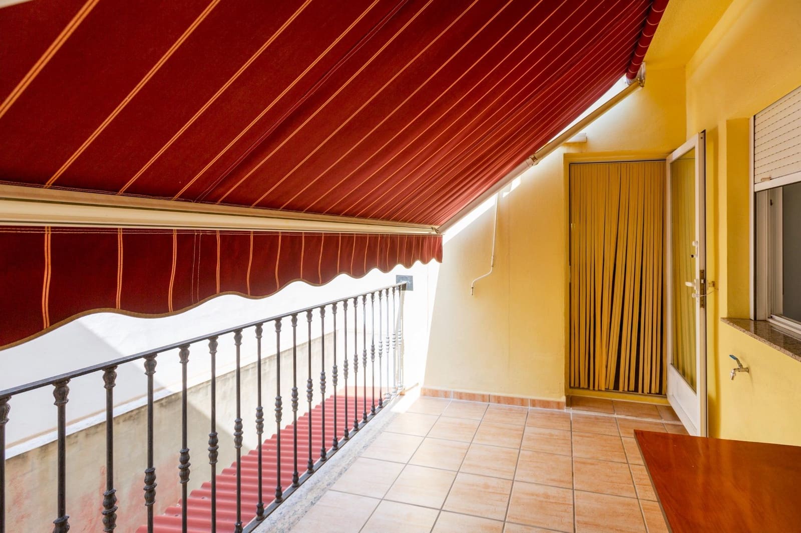 4 Zimmer Haus zu verkaufen in Manuel mit Garage - 280.000 € (Ref: 9414104)