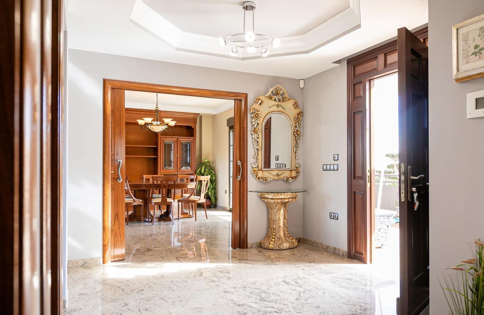 5 sovrum Villa till salu i Gandia med pool - 700 000 € (Ref: 9422448)