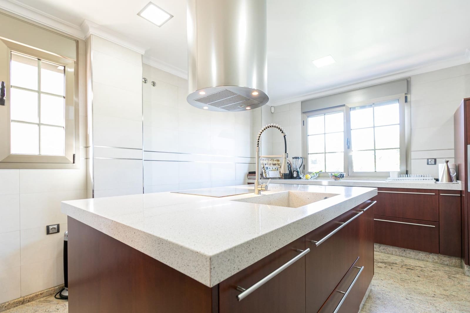 5 sovrum Villa till salu i Gandia med pool - 700 000 € (Ref: 9422448)