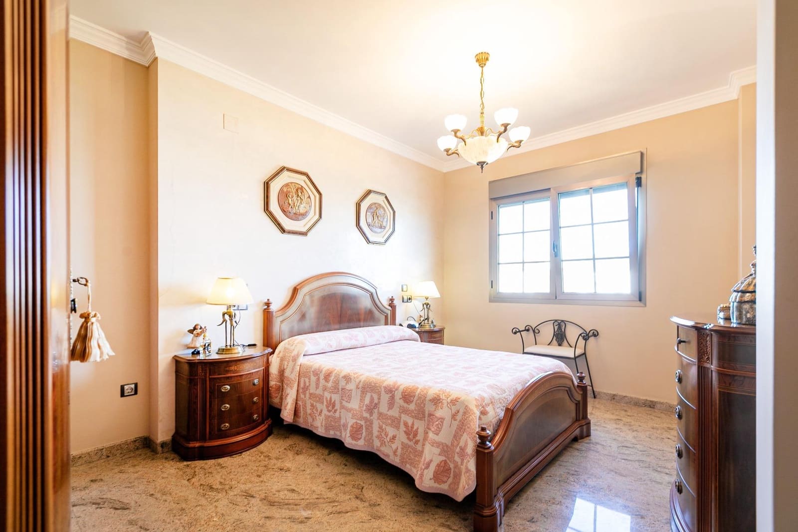 5 sovrum Villa till salu i Gandia med pool - 700 000 € (Ref: 9422448)