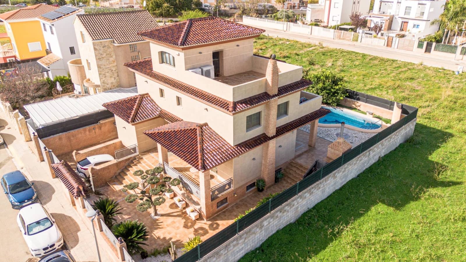 5 sovrum Villa till salu i Gandia med pool - 700 000 € (Ref: 9422448)