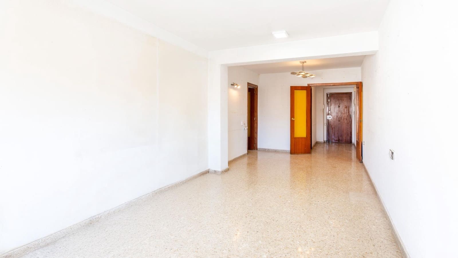 5 makuuhuone Asunto myytävänä paikassa Valencia kaupunki mukana 
autotalli - 374 000 € (Ref: 9791053)