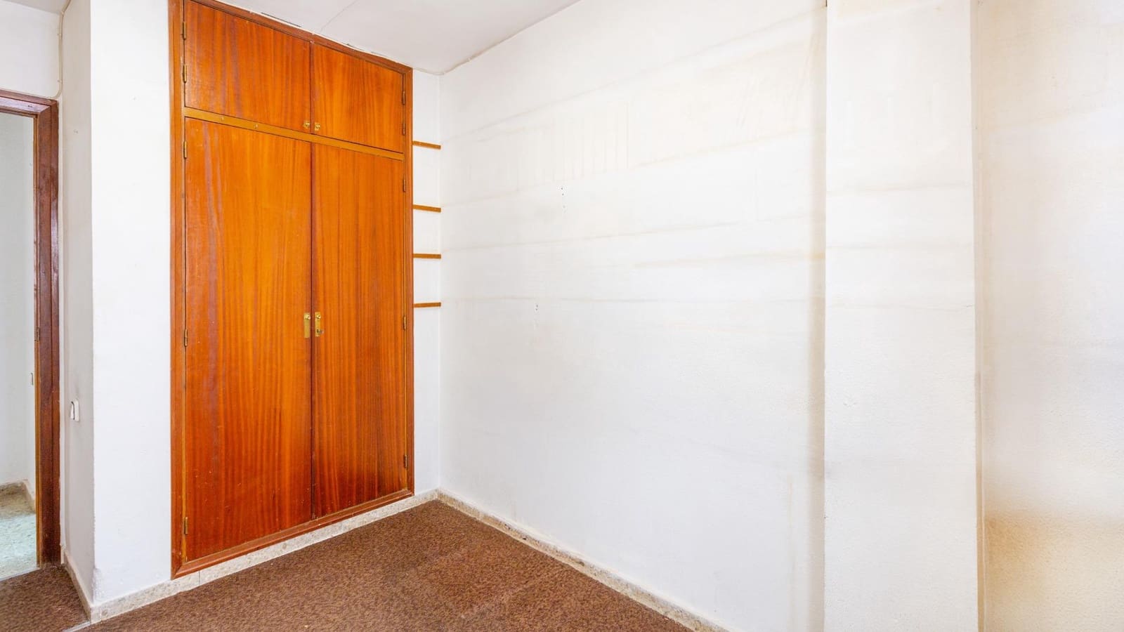 5 makuuhuone Asunto myytävänä paikassa Valencia kaupunki mukana 
autotalli - 374 000 € (Ref: 9791053)