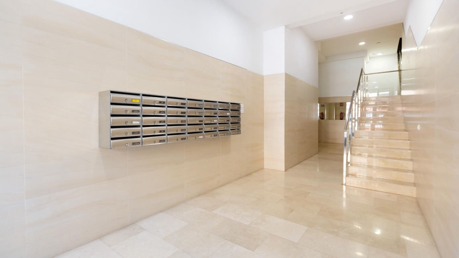 5 makuuhuone Asunto myytävänä paikassa Valencia kaupunki mukana 
autotalli - 374 000 € (Ref: 9791053)