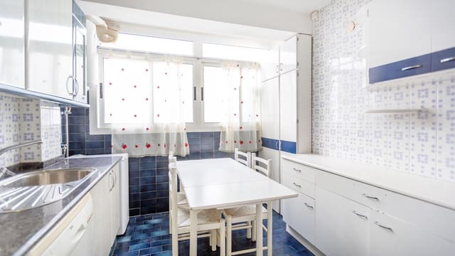 5 makuuhuone Asunto myytävänä paikassa Sant Antoni, Valencia kaupunki mukana 
autotalli - 374 000 € (Ref: 9791053)