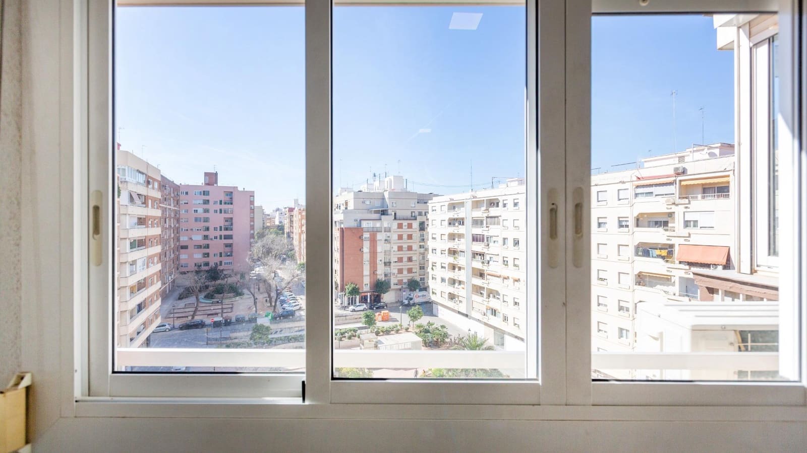 5 makuuhuone Asunto myytävänä paikassa Valencia kaupunki mukana 
autotalli - 374 000 € (Ref: 9791053)