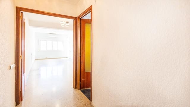 5 makuuhuone Asunto myytävänä paikassa Sant Antoni, Valencia kaupunki mukana 
autotalli - 374 000 € (Ref: 9791053)