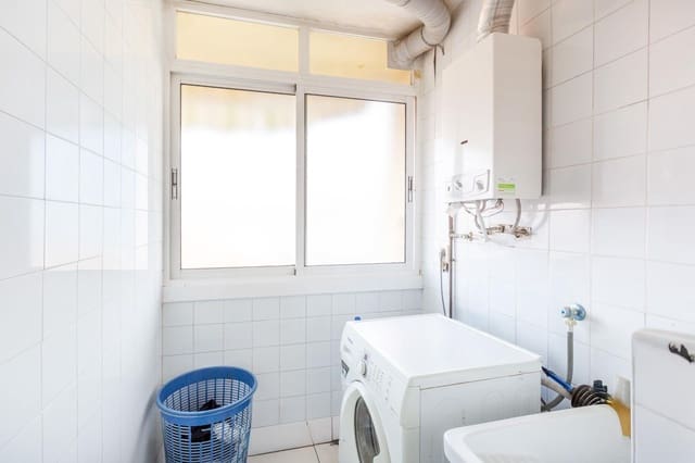 3 sovrum Lägenhet till salu i Viladecans med garage - 299 000 € (Ref: 9799262)