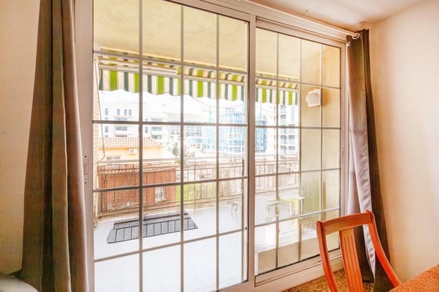 3 sovrum Lägenhet till salu i Viladecans med garage - 299 000 € (Ref: 9799262)