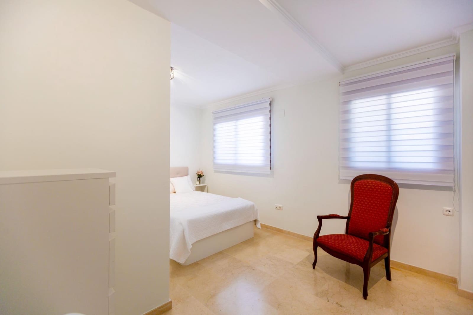 4 bedroom Penthouse for sale in Valencia city with pool - € 1,446,500 (Ref: 9811583)