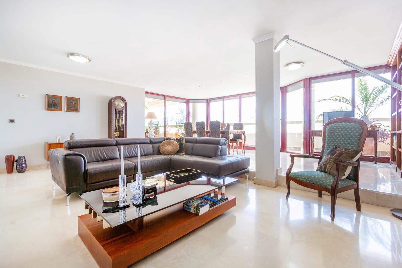 4 bedroom Penthouse for sale in Valencia city with pool - € 1,446,500 (Ref: 9811583)