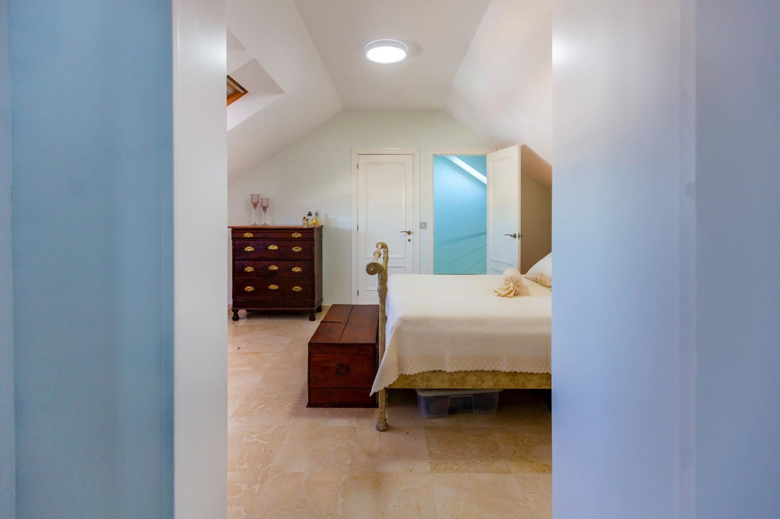 4 bedroom Penthouse for sale in Valencia city with pool - € 1,446,500 (Ref: 9811583)