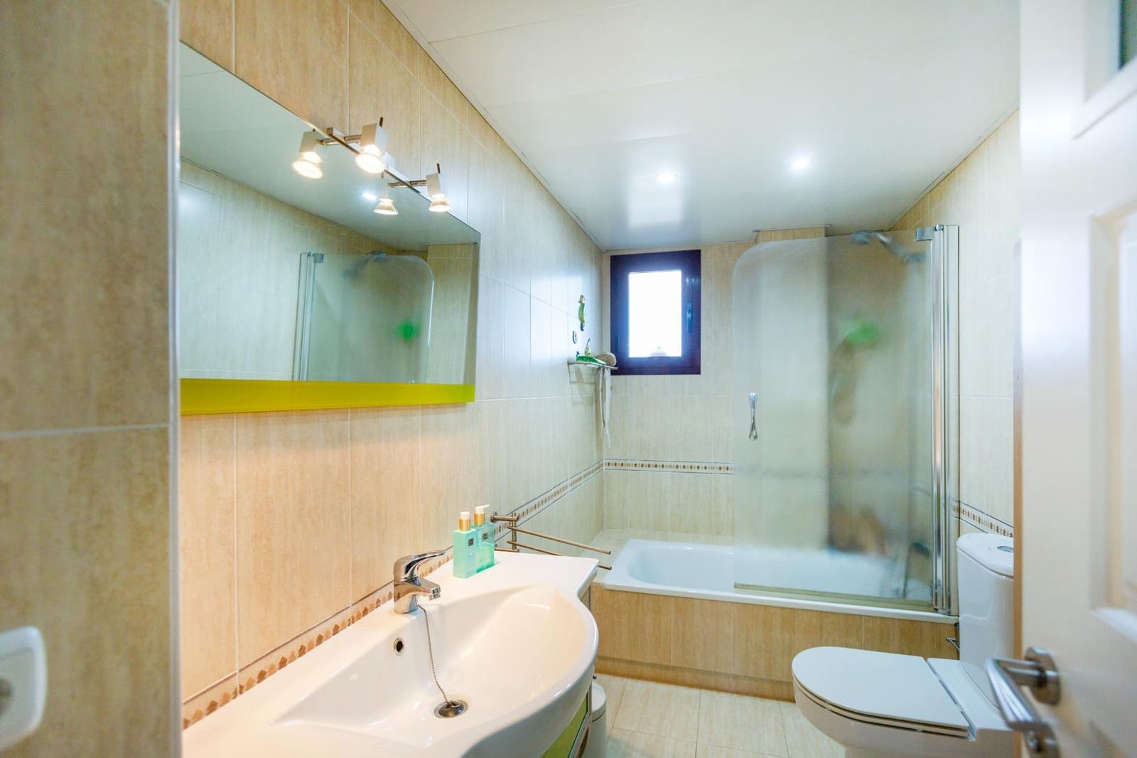 4 bedroom Penthouse for sale in Valencia city with pool - € 1,446,500 (Ref: 9811583)