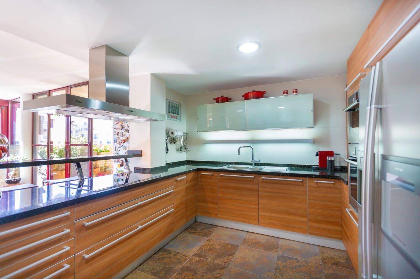 4 bedroom Penthouse for sale in Valencia city with pool - € 1,446,500 (Ref: 9811583)