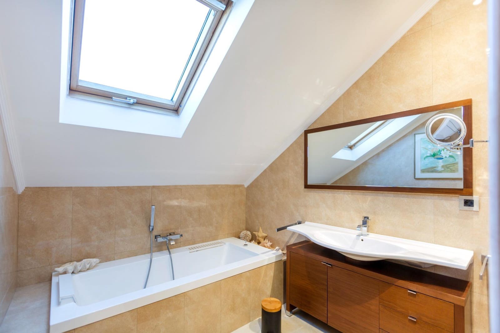 4 bedroom Penthouse for sale in Valencia city with pool - € 1,446,500 (Ref: 9811583)