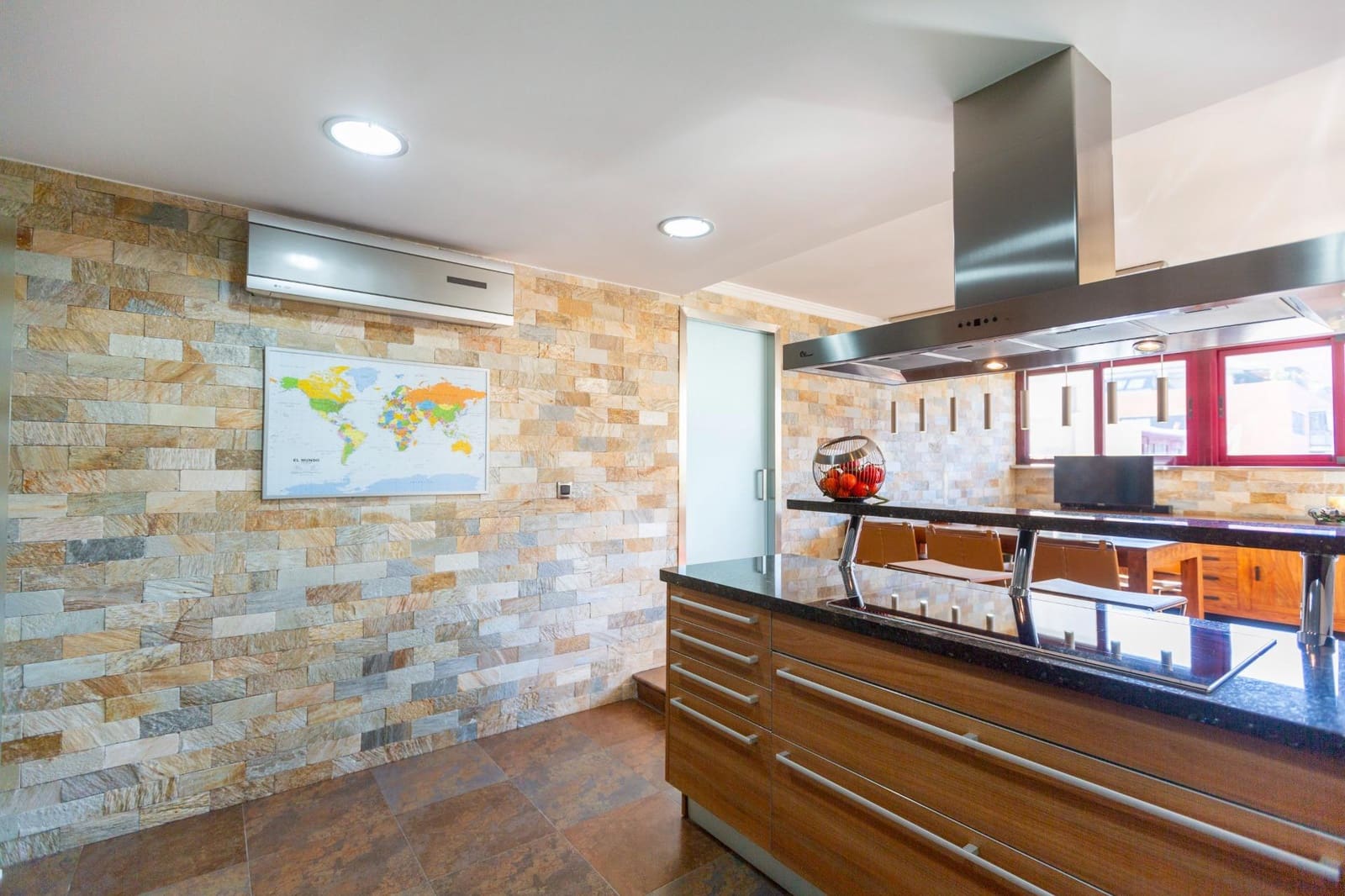 4 bedroom Penthouse for sale in Valencia city with pool - € 1,446,500 (Ref: 9811583)