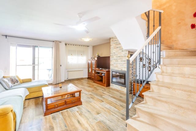 4 Zimmer Villa zu verkaufen in Moncada mit Pool Garage - 475.662 € (Ref: 9836241)