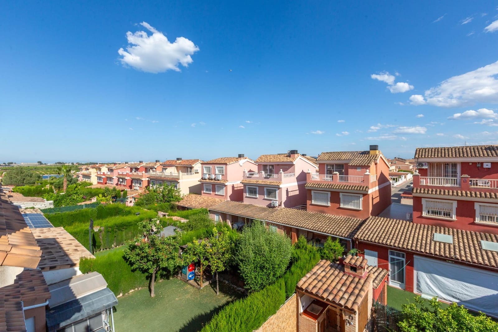 4 Zimmer Villa zu verkaufen in Moncada mit Pool Garage - 475.662 € (Ref: 9836241)