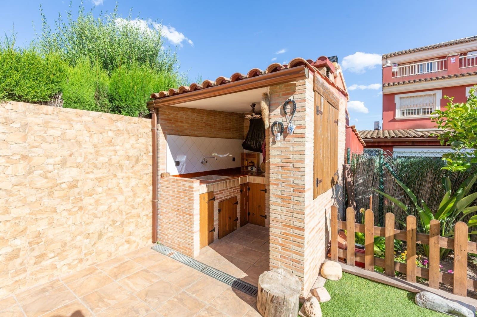 4 Zimmer Villa zu verkaufen in Moncada mit Pool Garage - 475.662 € (Ref: 9836241)