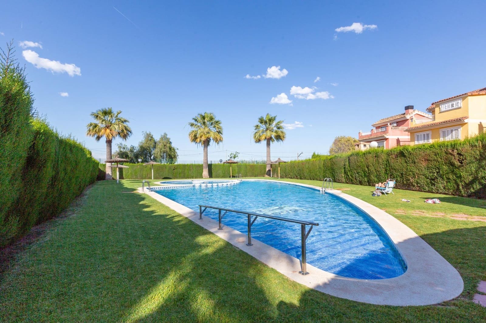 4 Zimmer Villa zu verkaufen in Moncada mit Pool Garage - 475.662 € (Ref: 9836241)
