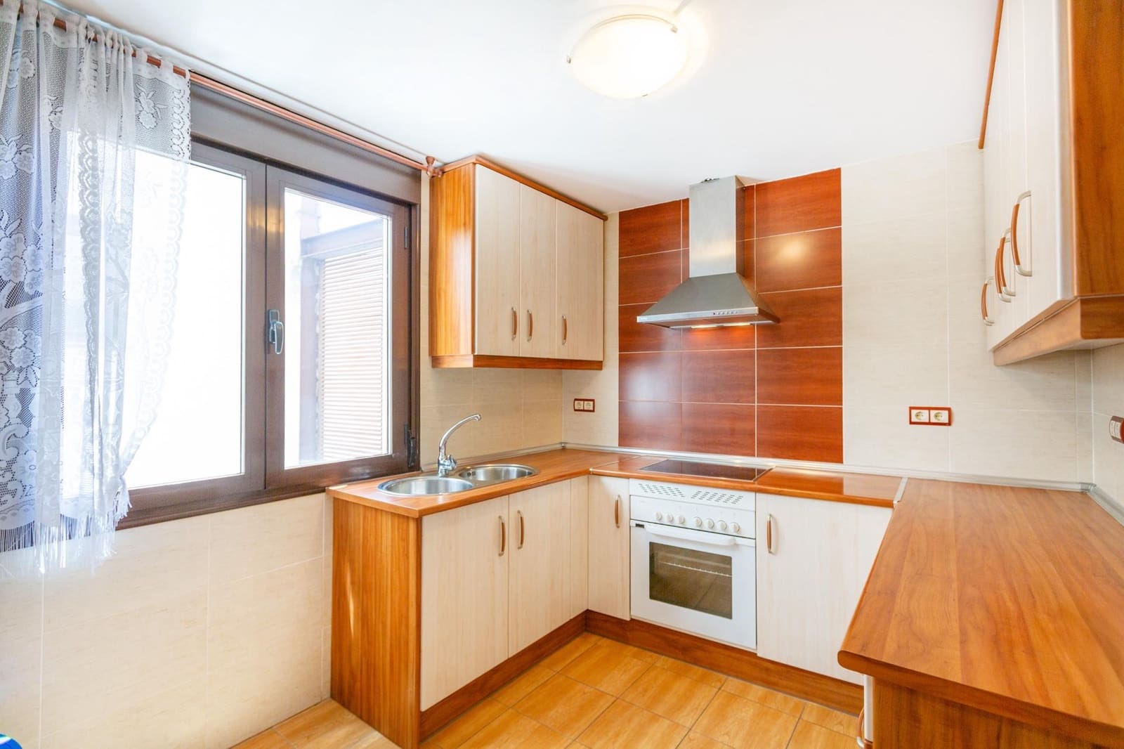 1 Zimmer Wohnung zu verkaufen in Ocana mit Garage - 120.000 € (Ref: 9884813)