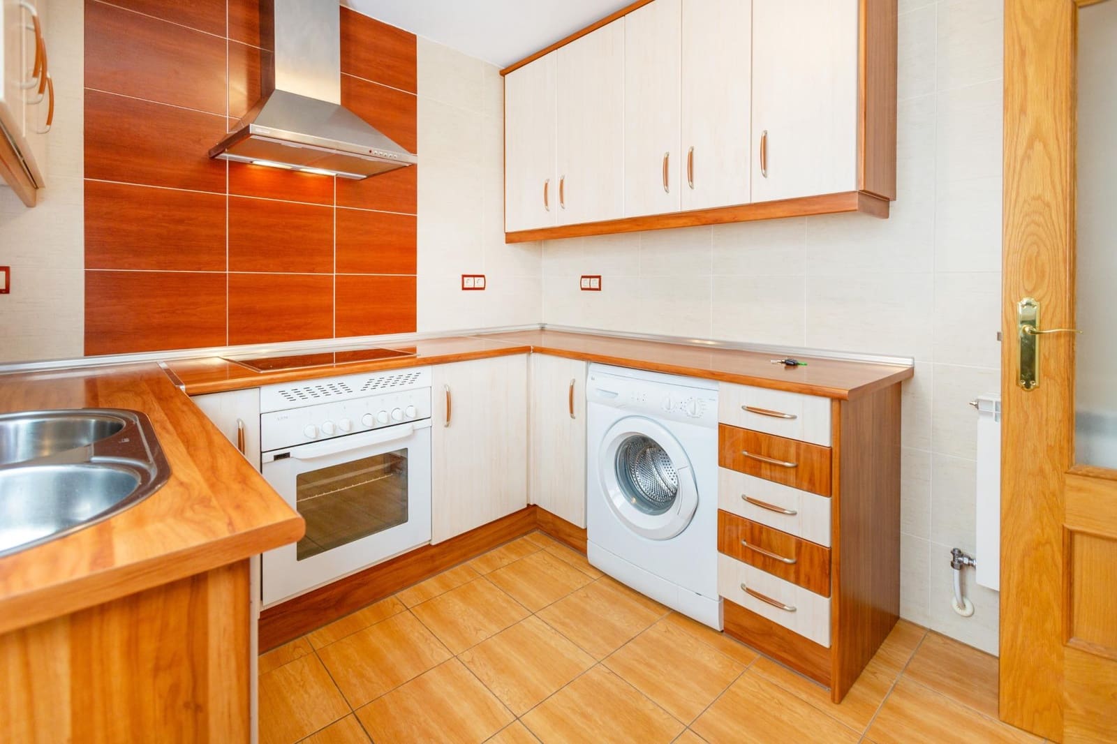 1 Zimmer Wohnung zu verkaufen in Ocana mit Garage - 120.000 € (Ref: 9884813)