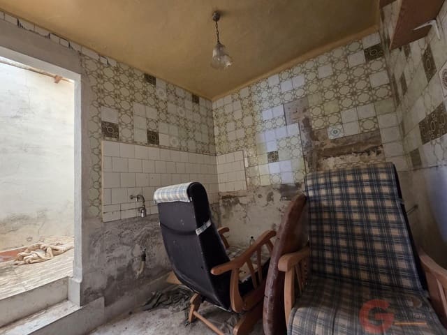 1 slaapkamer Villa te koop in Salobreña - € 80.000 (Ref: 10000069)