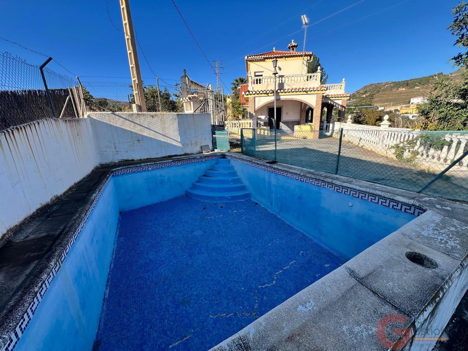Finca/Casa Rural de 4 habitaciones en Molvízar en venta con piscina - 213.900 € (Ref: 10000073)