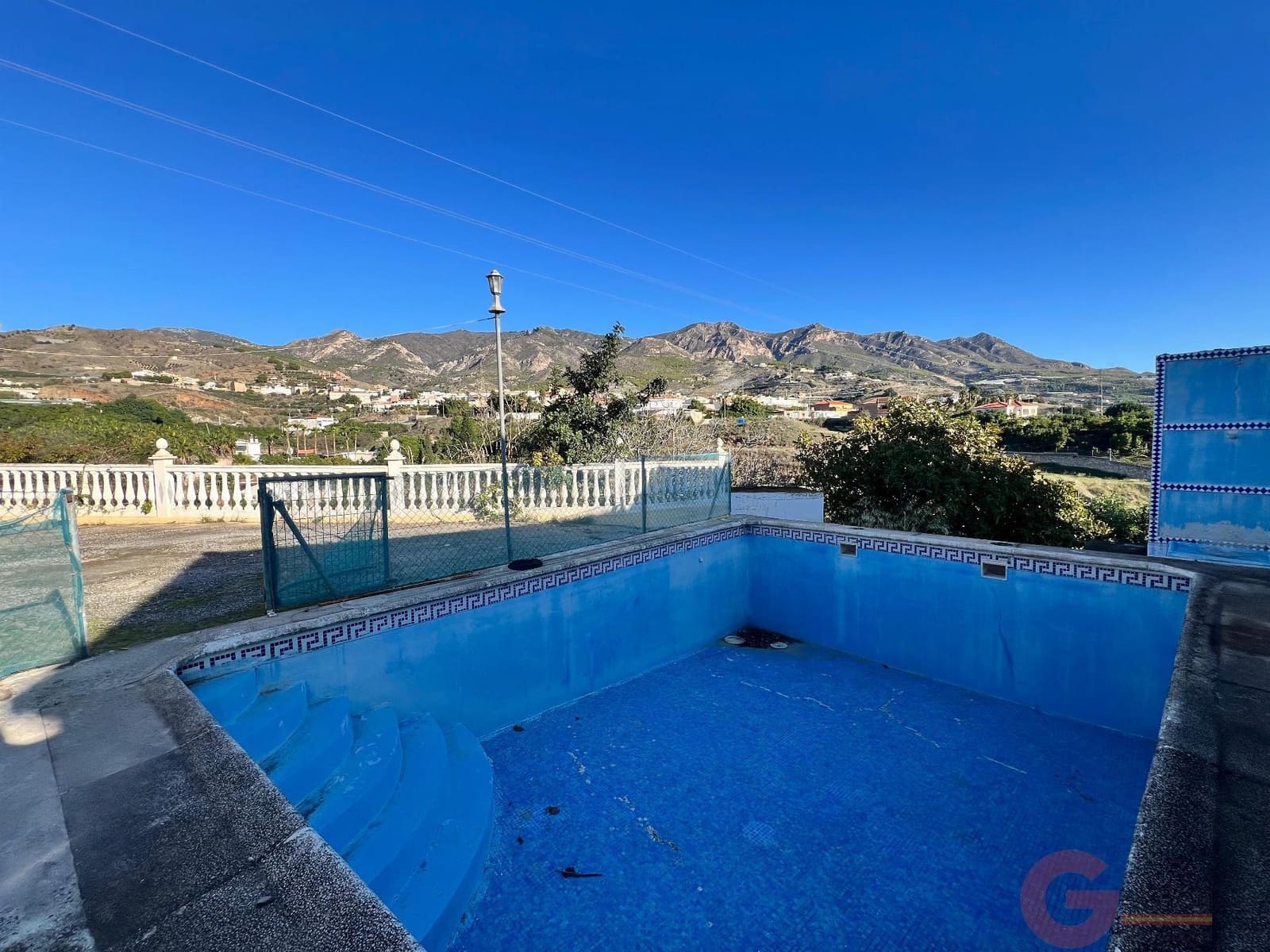 Finca/Casa Rural de 4 habitaciones en Molvízar en venta con piscina - 213.900 € (Ref: 10000073)