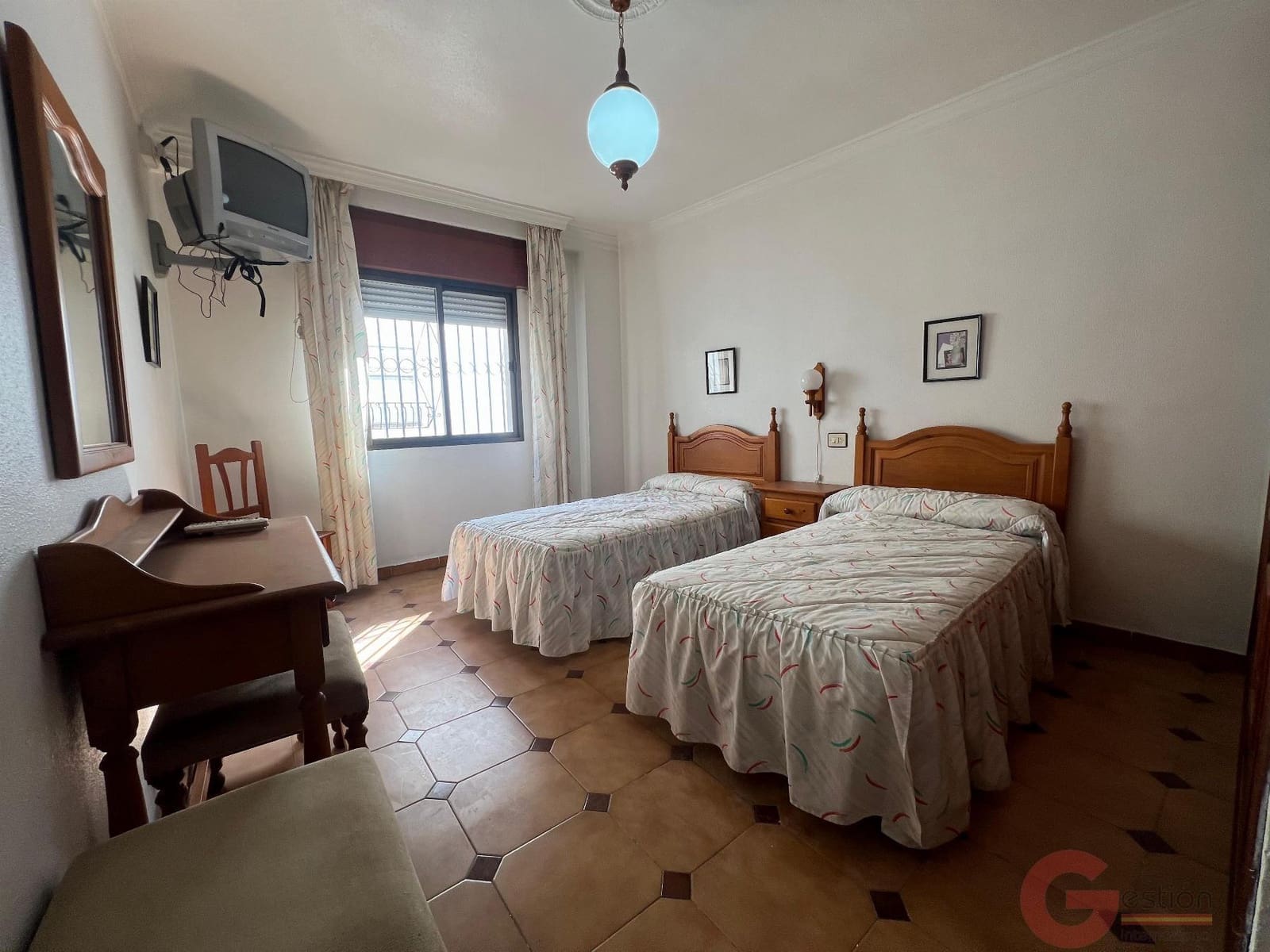 14 Zimmer Hotel zu verkaufen in Salobrena - 449.900 € (Ref: 10000074)