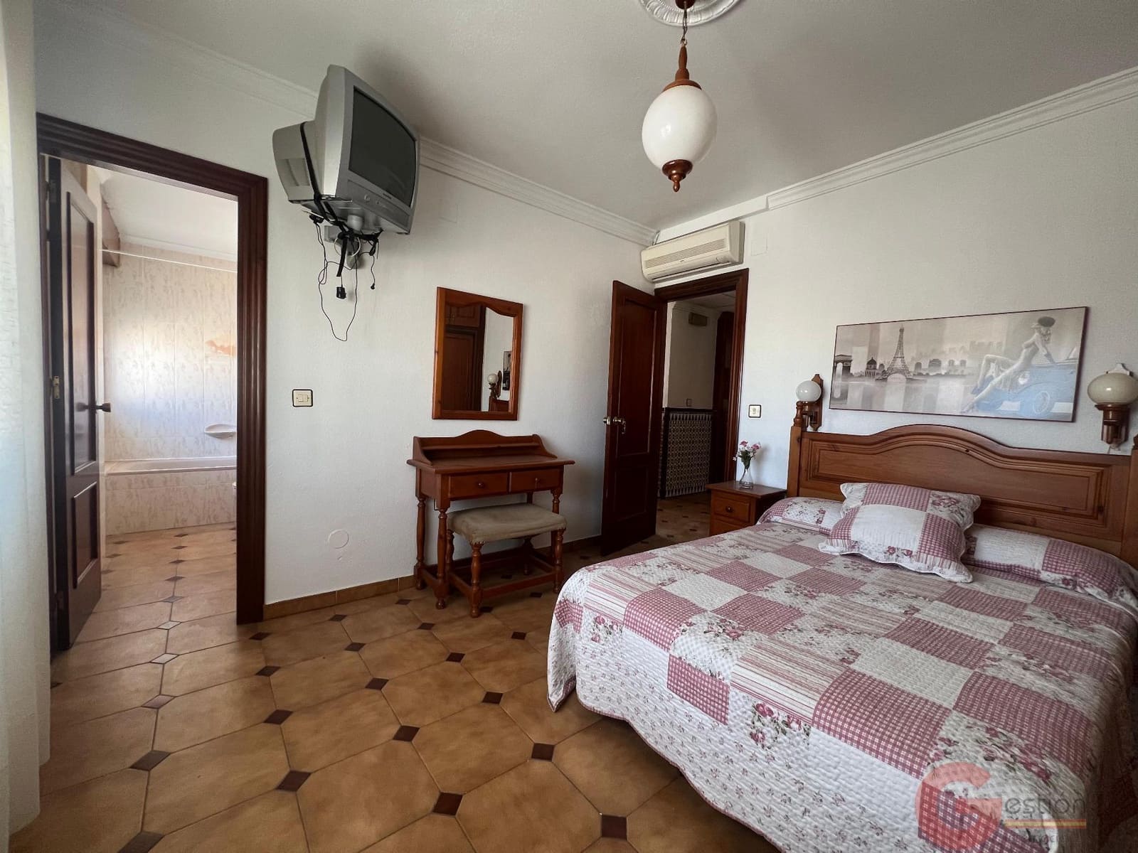 14 Zimmer Hotel zu verkaufen in Salobrena - 449.900 € (Ref: 10000074)