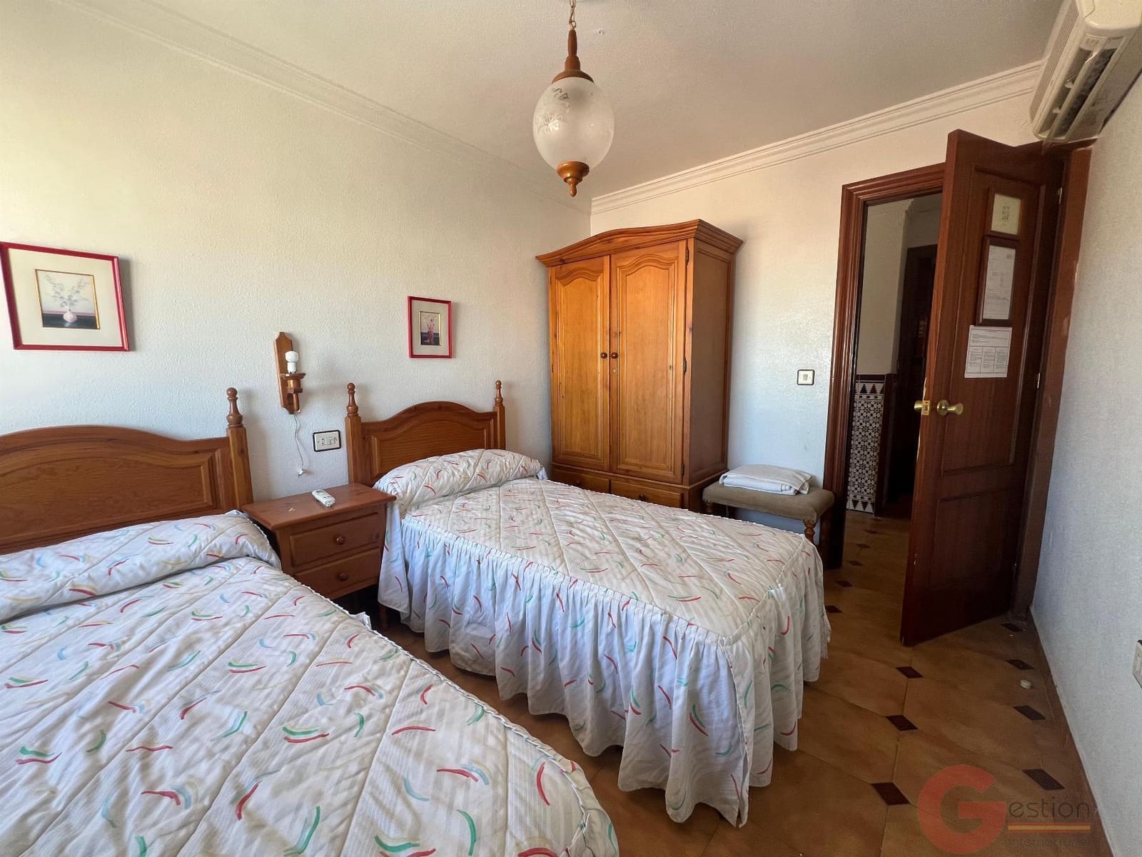 14 Zimmer Hotel zu verkaufen in Salobrena - 449.900 € (Ref: 10000074)