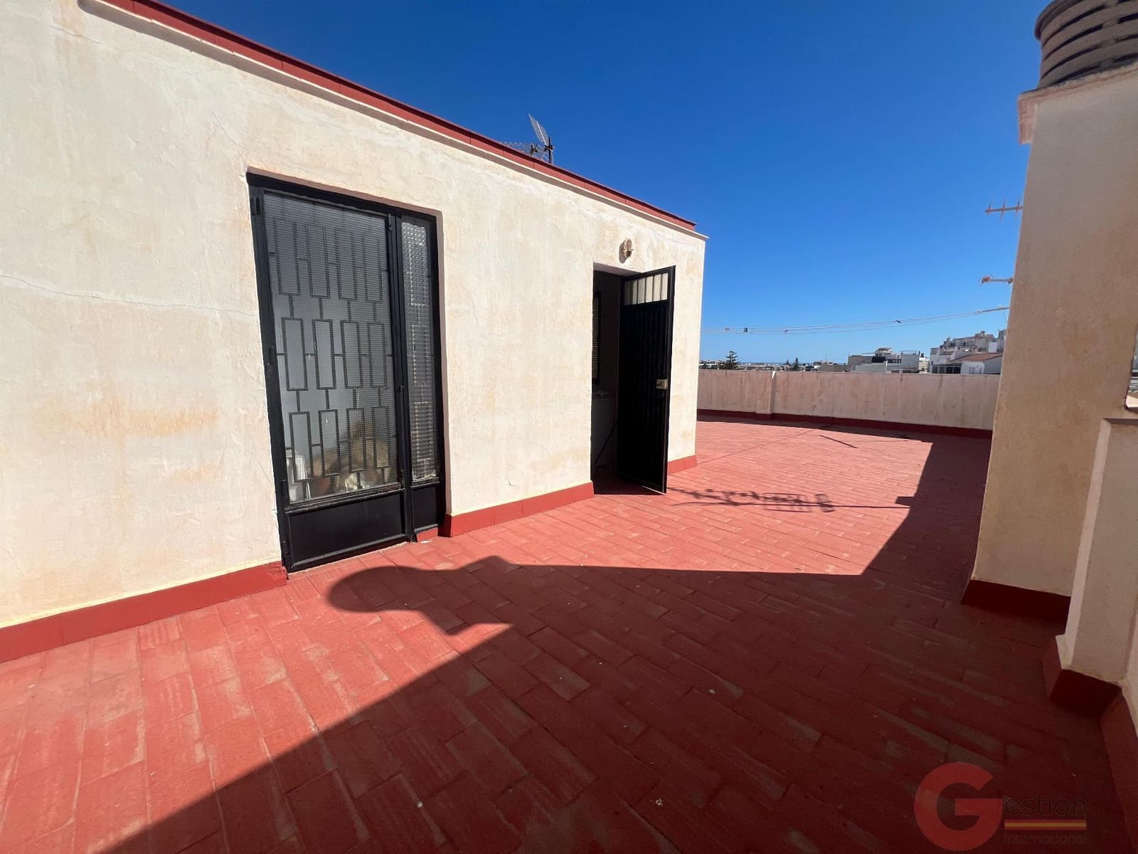 14 Zimmer Hotel zu verkaufen in Salobrena - 449.900 € (Ref: 10000074)