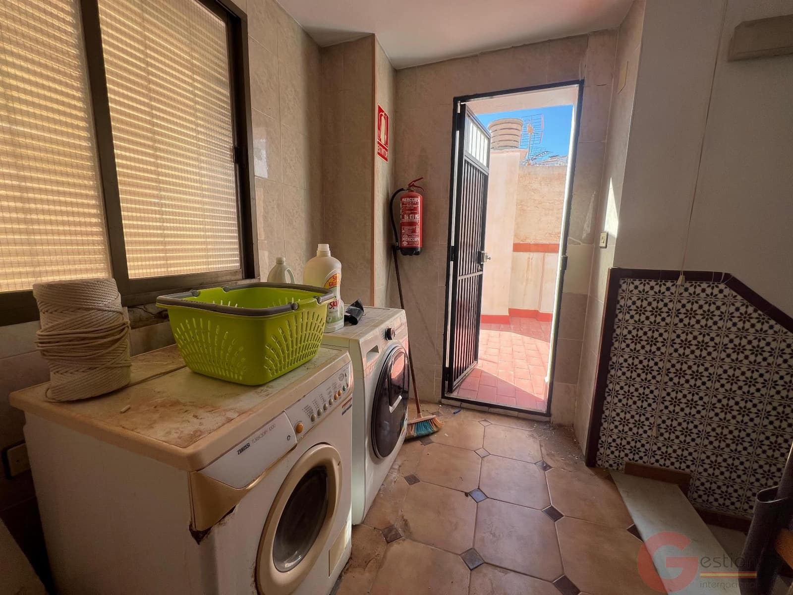 14 Zimmer Hotel zu verkaufen in Salobrena - 449.900 € (Ref: 10000074)