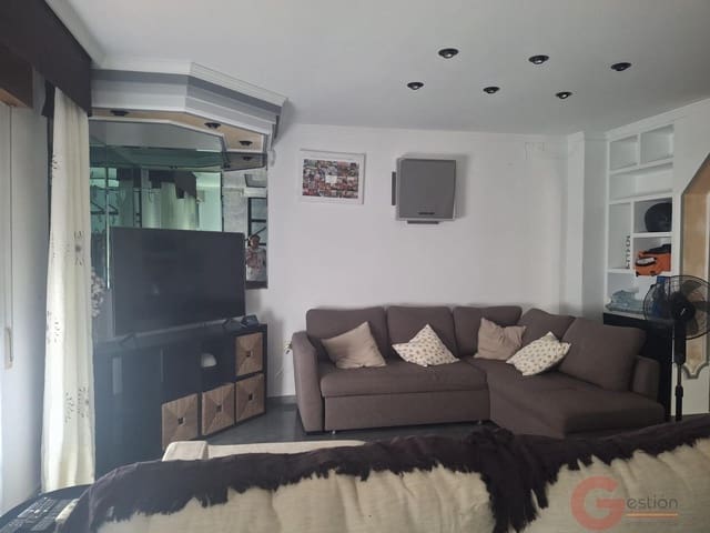 Chalet de 3 habitaciones en Molvízar en venta - 160.000 € (Ref: 10000077)