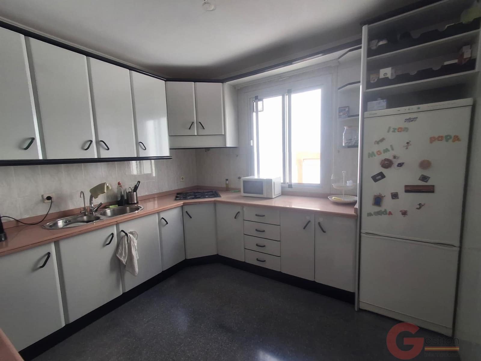 Chalet de 3 habitaciones en Molvízar en venta - 160.000 € (Ref: 10000077)