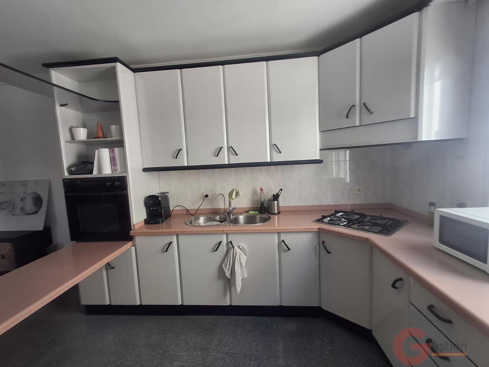Chalet de 3 habitaciones en Molvízar en venta - 160.000 € (Ref: 10000077)