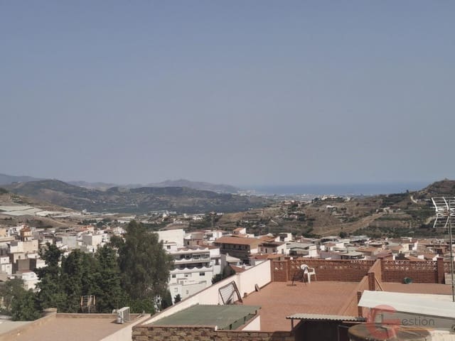 Chalet de 3 habitaciones en Molvízar en venta - 160.000 € (Ref: 10000077)