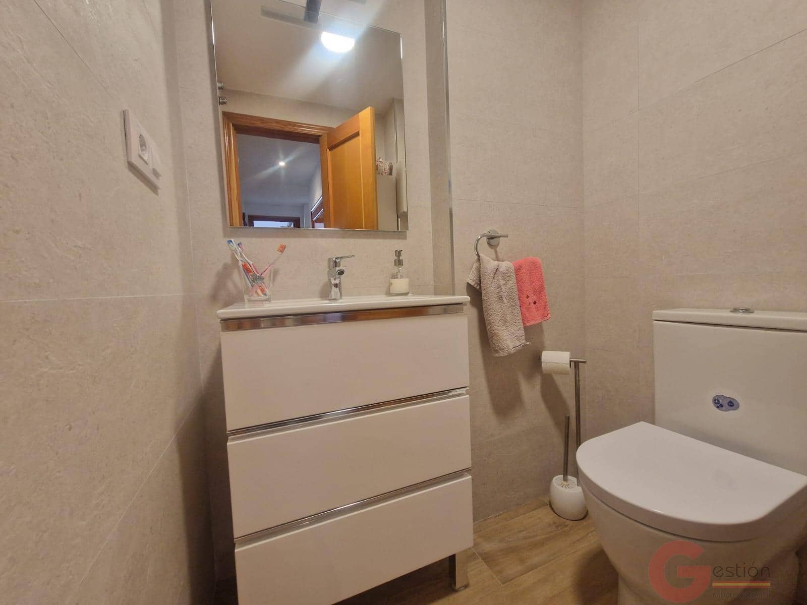 2 bedroom Flat for sale in Salobrena with pool garage - € 313,000 (Ref: 10000080)