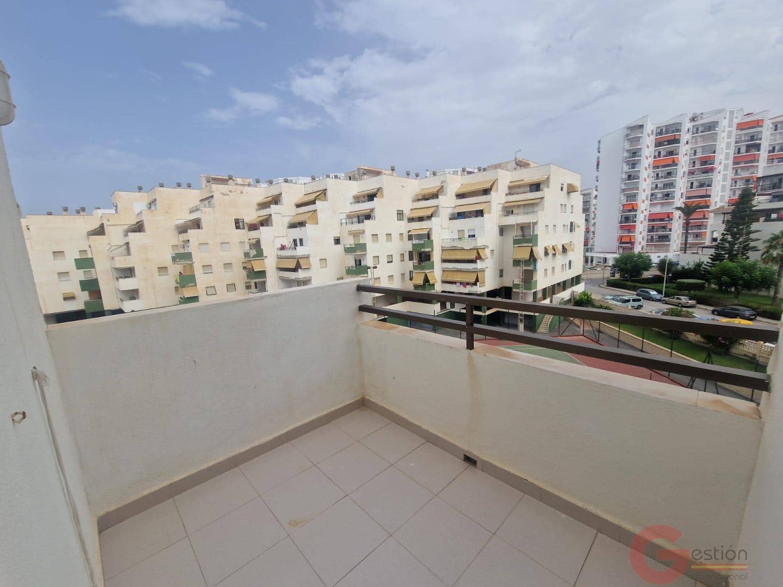 2 bedroom Flat for sale in Salobrena with pool garage - € 313,000 (Ref: 10000080)