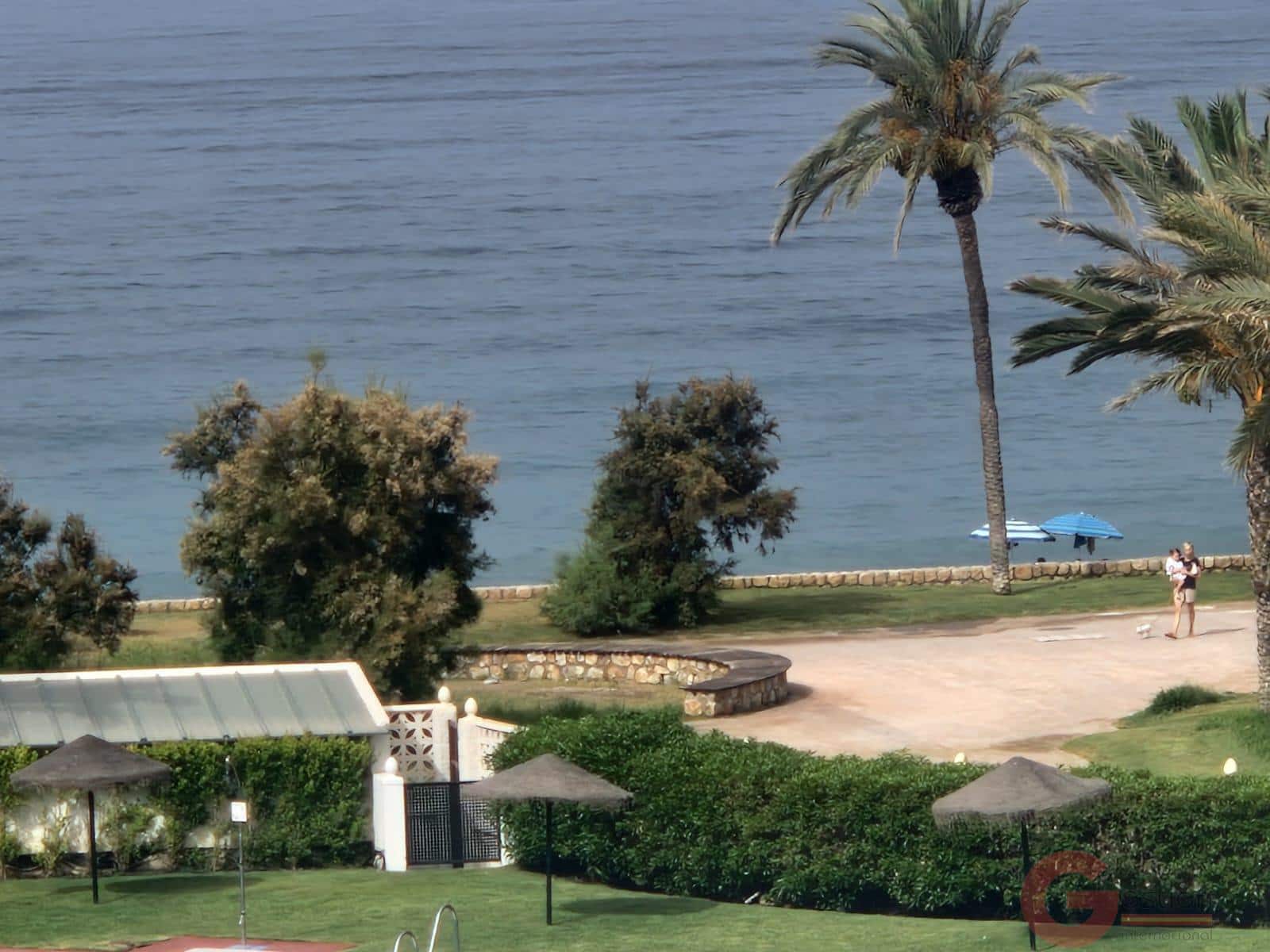 2 bedroom Flat for sale in Salobrena with pool garage - € 313,000 (Ref: 10000080)