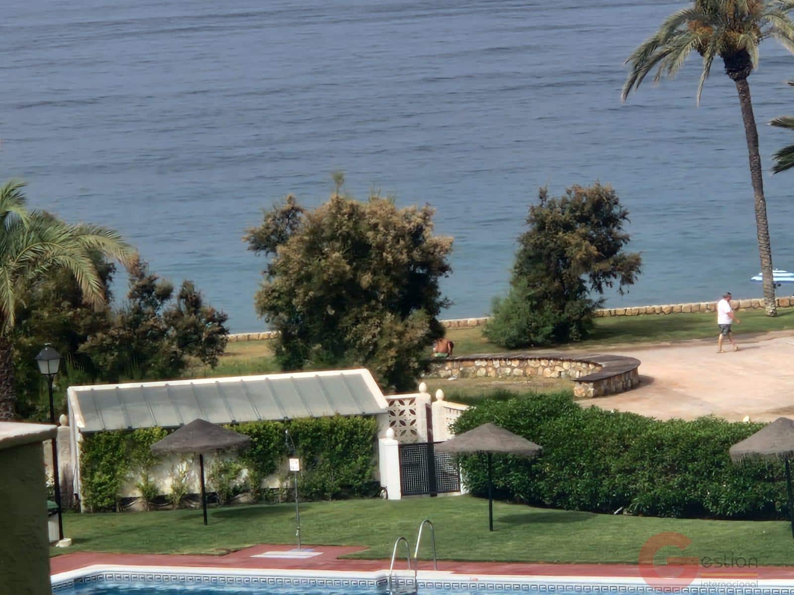 2 bedroom Flat for sale in Salobrena with pool garage - € 313,000 (Ref: 10000080)