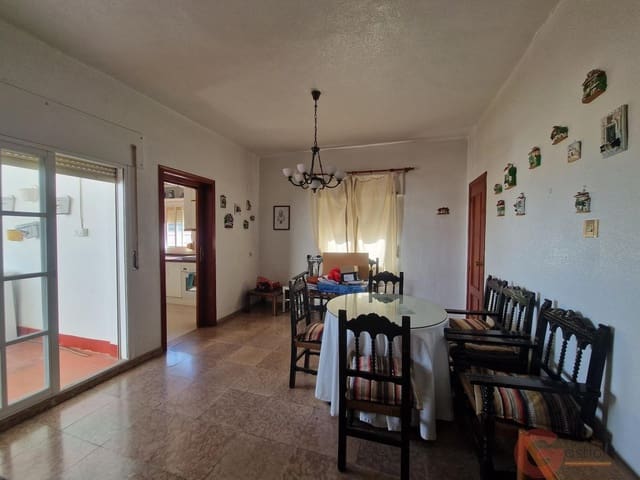6 soveværelse Villa til salg i Salobreña med garage - € 264.900 (Ref: 10000081)
