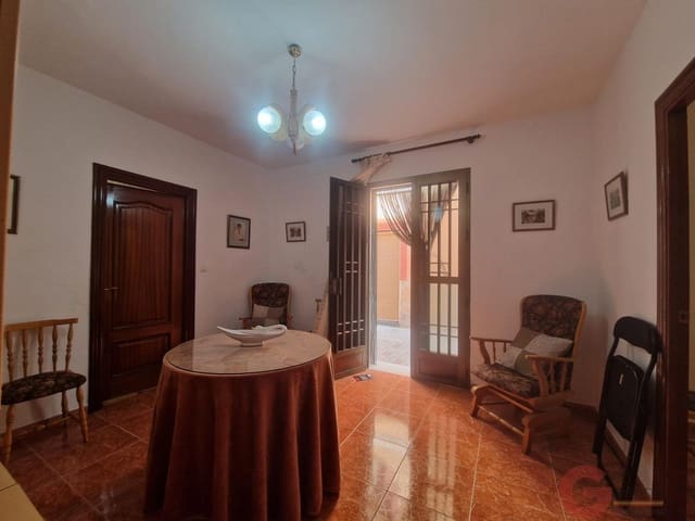 Chalet de 4 habitaciones en Molvízar en venta - 121.900 € (Ref: 10000082)