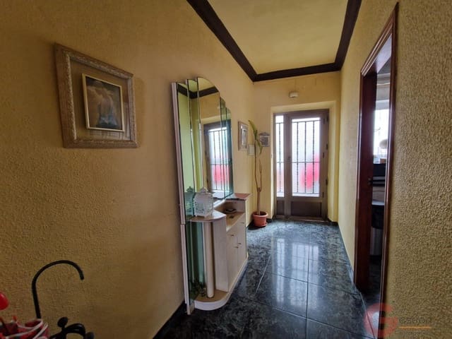 Chalet de 3 habitaciones en Salobreña en venta - 179.900 € (Ref: 10000083)