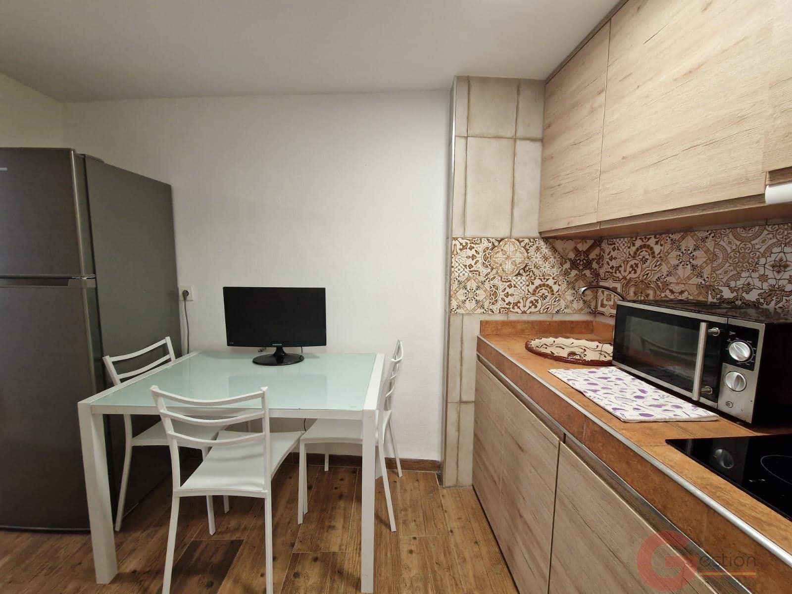 Chalet de 3 habitaciones en Salobreña en venta - 179.900 € (Ref: 10000083)