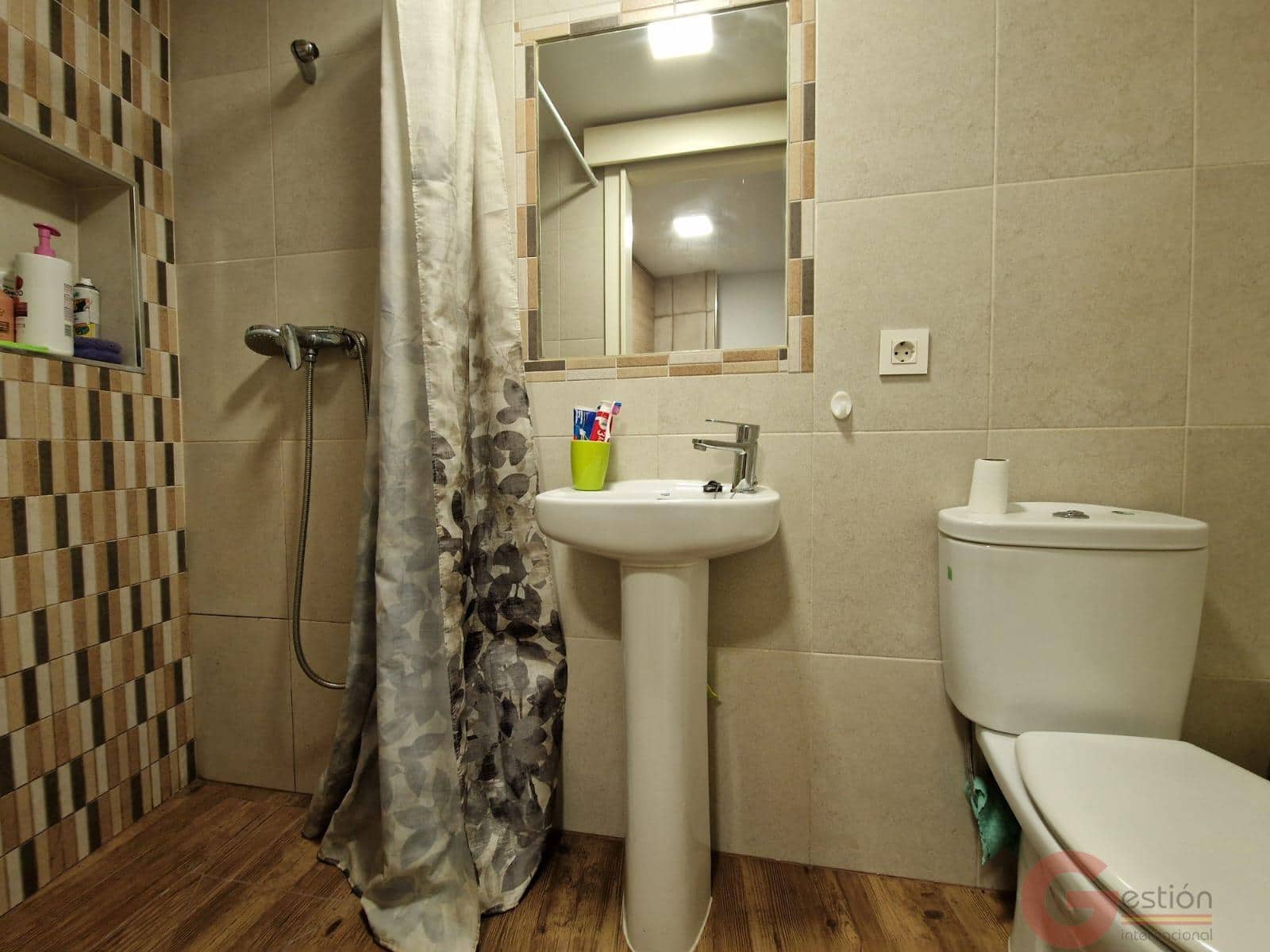Chalet de 3 habitaciones en Salobreña en venta - 179.900 € (Ref: 10000083)